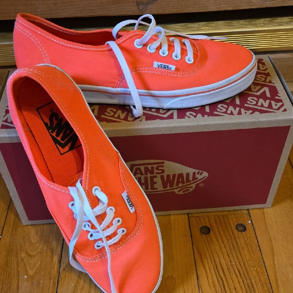 Vans Pink and White Canvas Sneakers - Picture 2 of 4